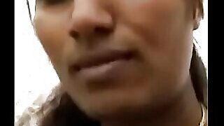 Casal indiano explora BDSM em um hospital